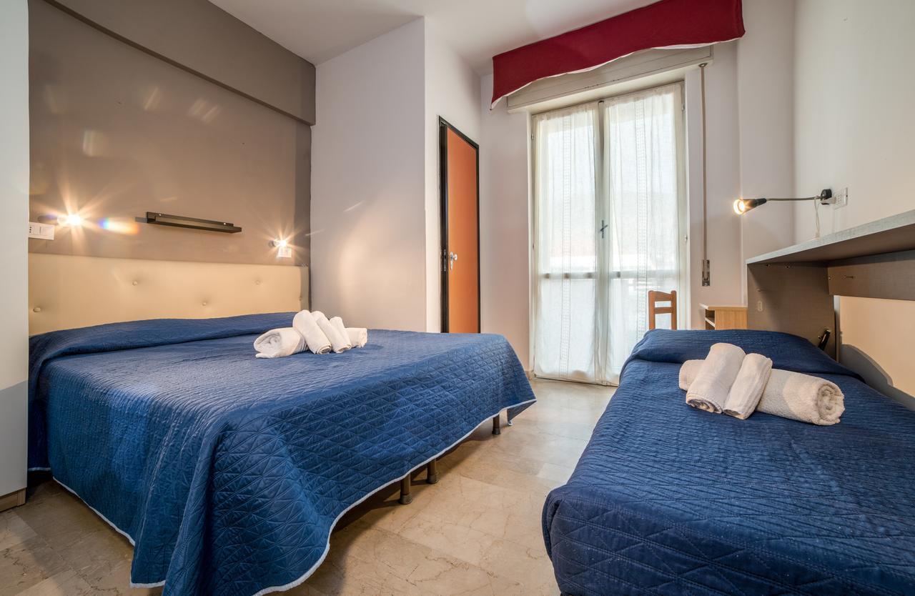 Hotel Capri Pietra Ligure Kültér fotó